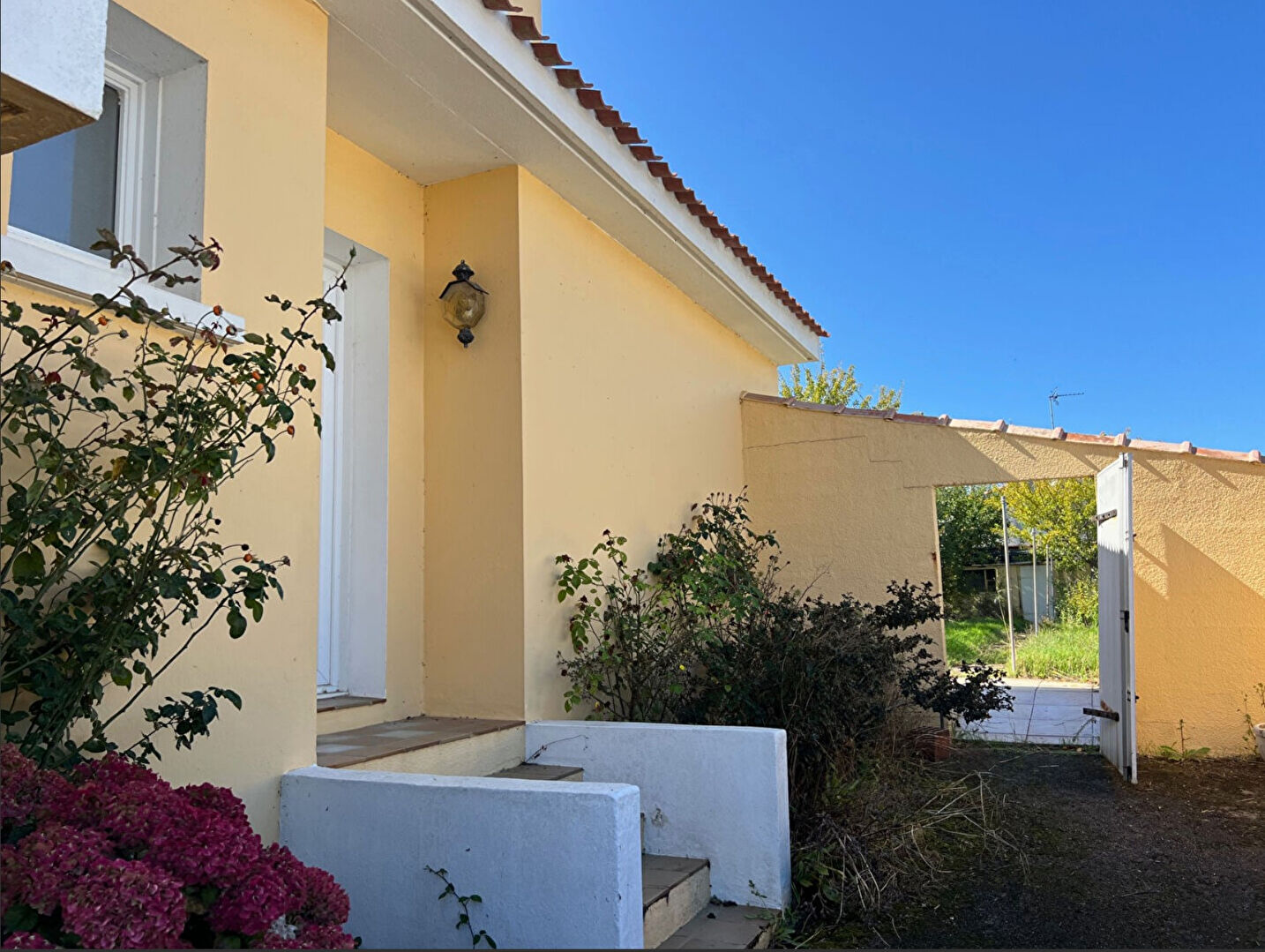image
LES SABLES D'OLONNE - PROPRIETE 88 m2 - 3 CHAMBRES - GARAGE EN SOUS SOL