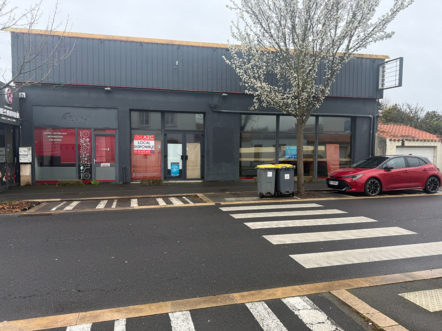 image
LES SABLES D'OLONNE - LOCAL COMMERCIAL - 270 M² - LIBRE