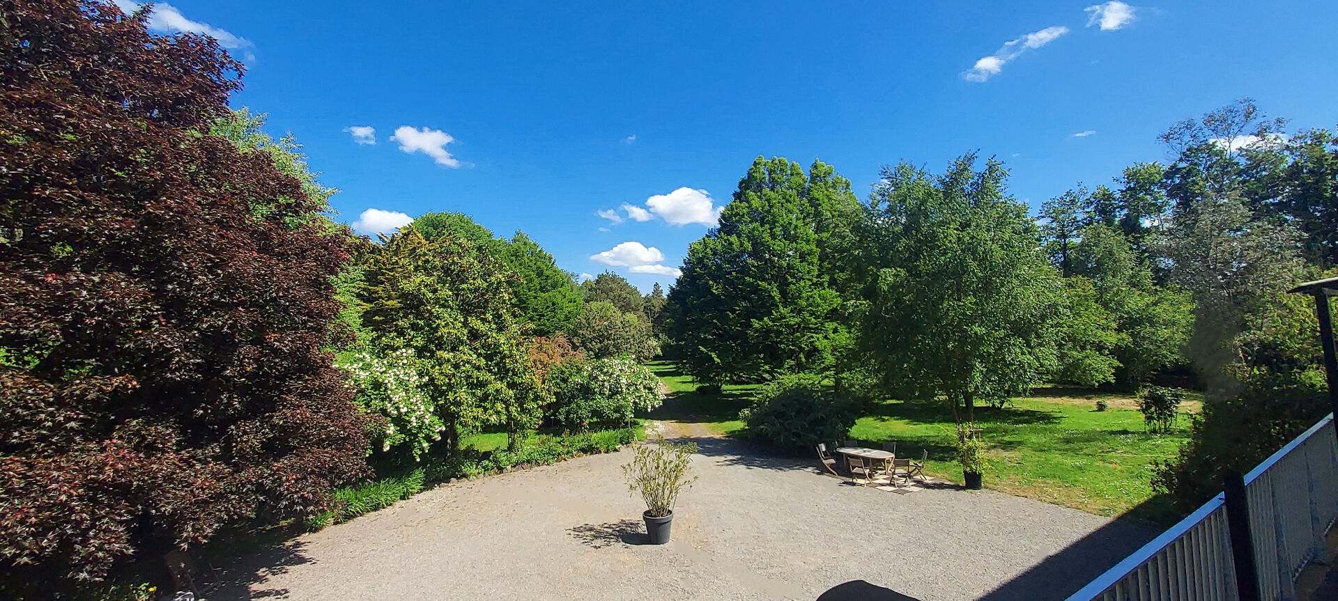 Photo Maison d'architecte 10 pièces Apremont  (85220) image 2/6