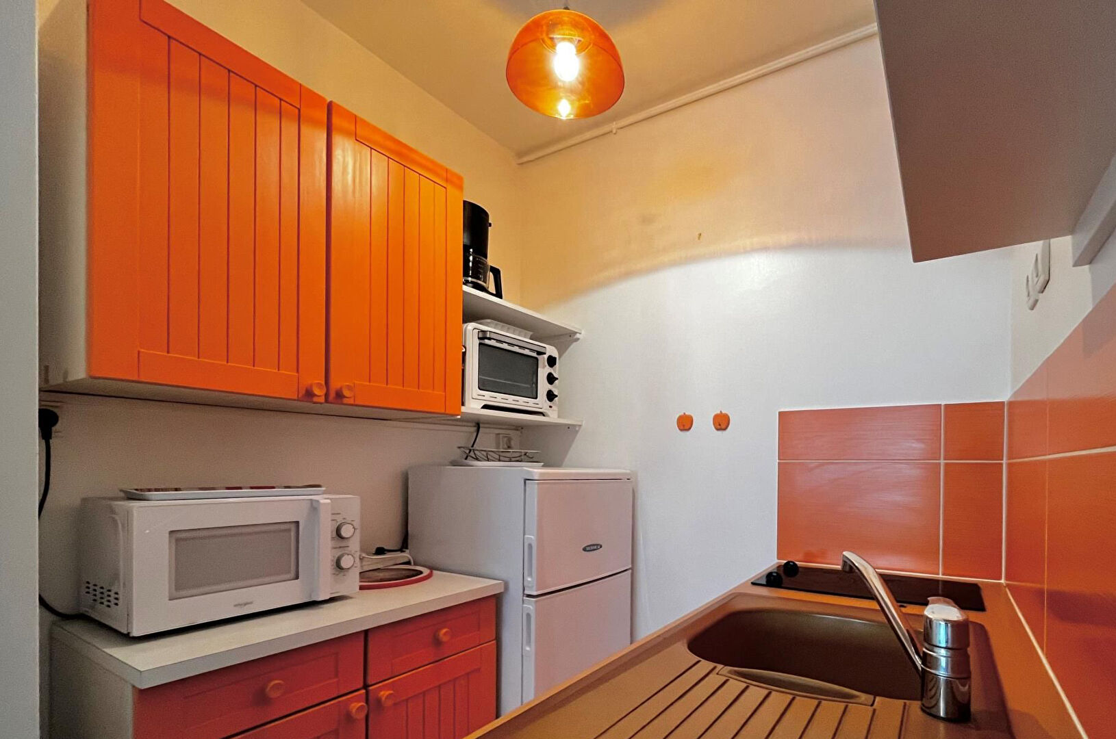 Photo Au Rez de chaussée surélevé d'une résidence  -T2  35M 2 + Loggia image 2/6