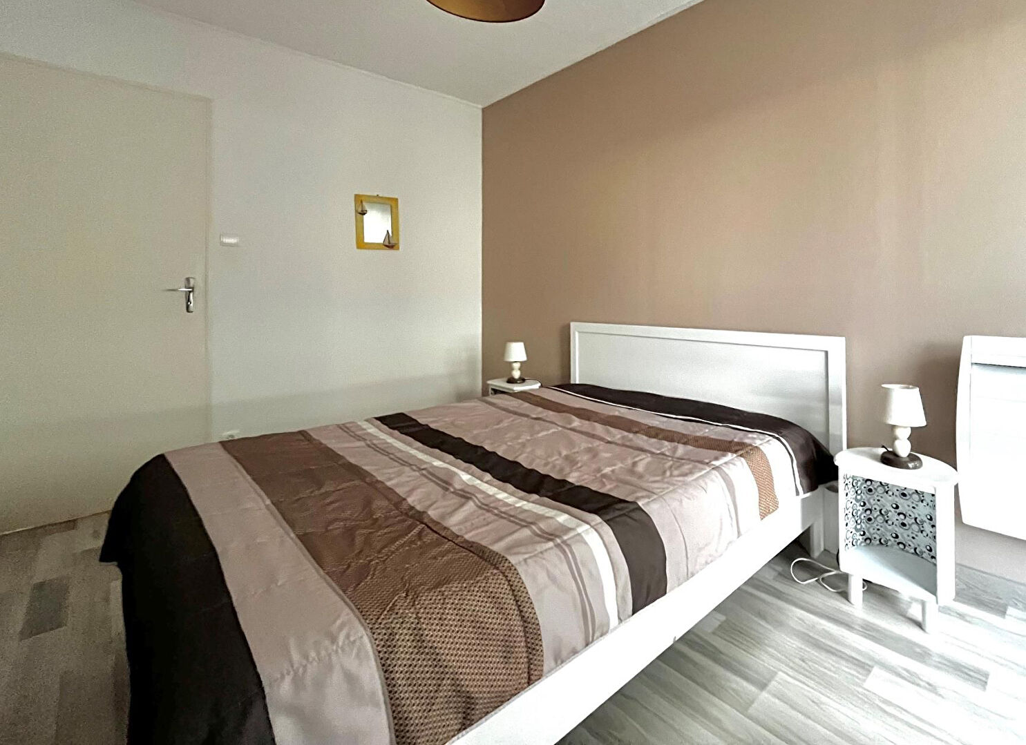 Photo Au Rez de chaussée surélevé d'une résidence  -T2  35M 2 + Loggia image 4/6