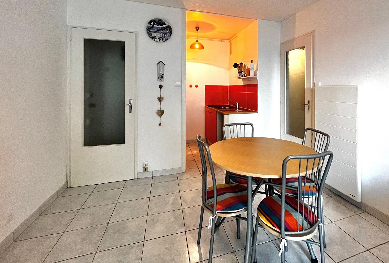 Photo Au Rez de chaussée surélevé d'une résidence  -T2  35M 2 + Loggia image 5/6