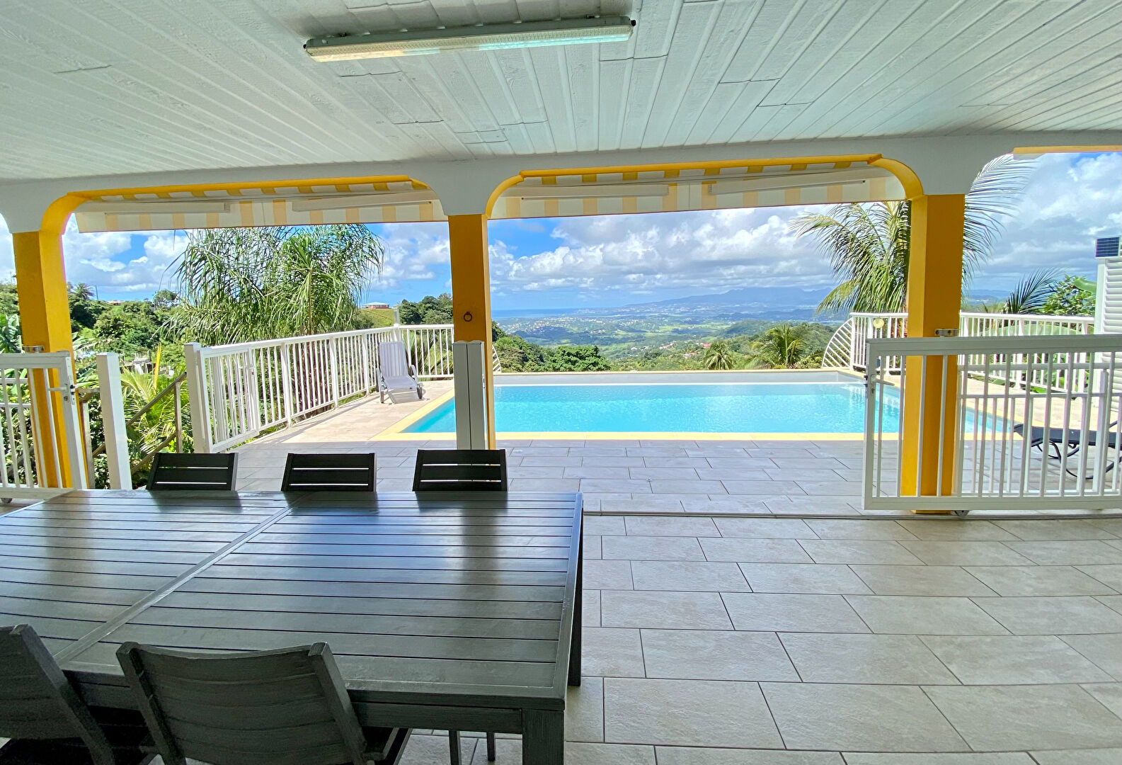 Photo Villa T5 avec piscine et vue mer - LE VAUCLIN image 4/6