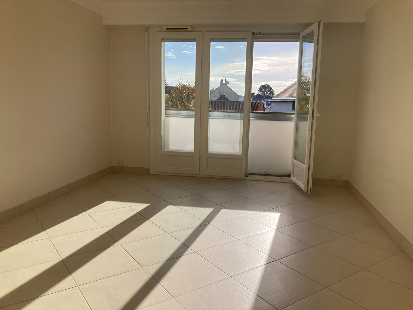 Photo CHALLANS image 1/4