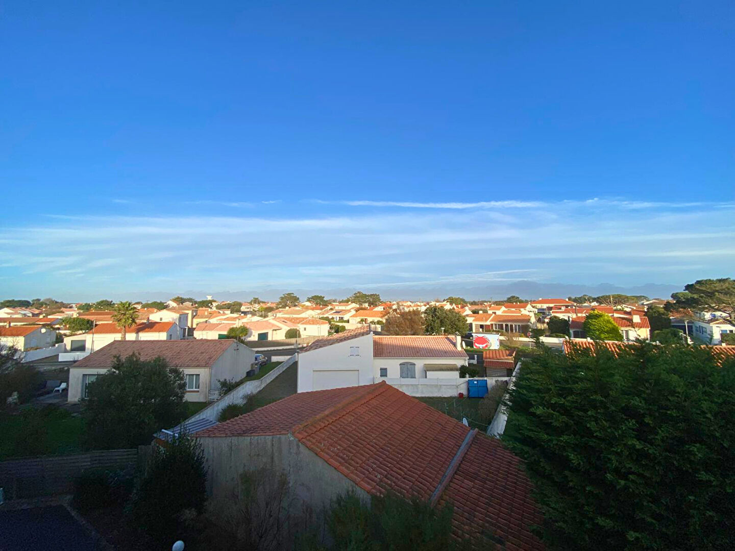 STUDIO AVEC MEZZANINE SUR LA CORNICHE DE SAINT HILAIRE DE RIEZ