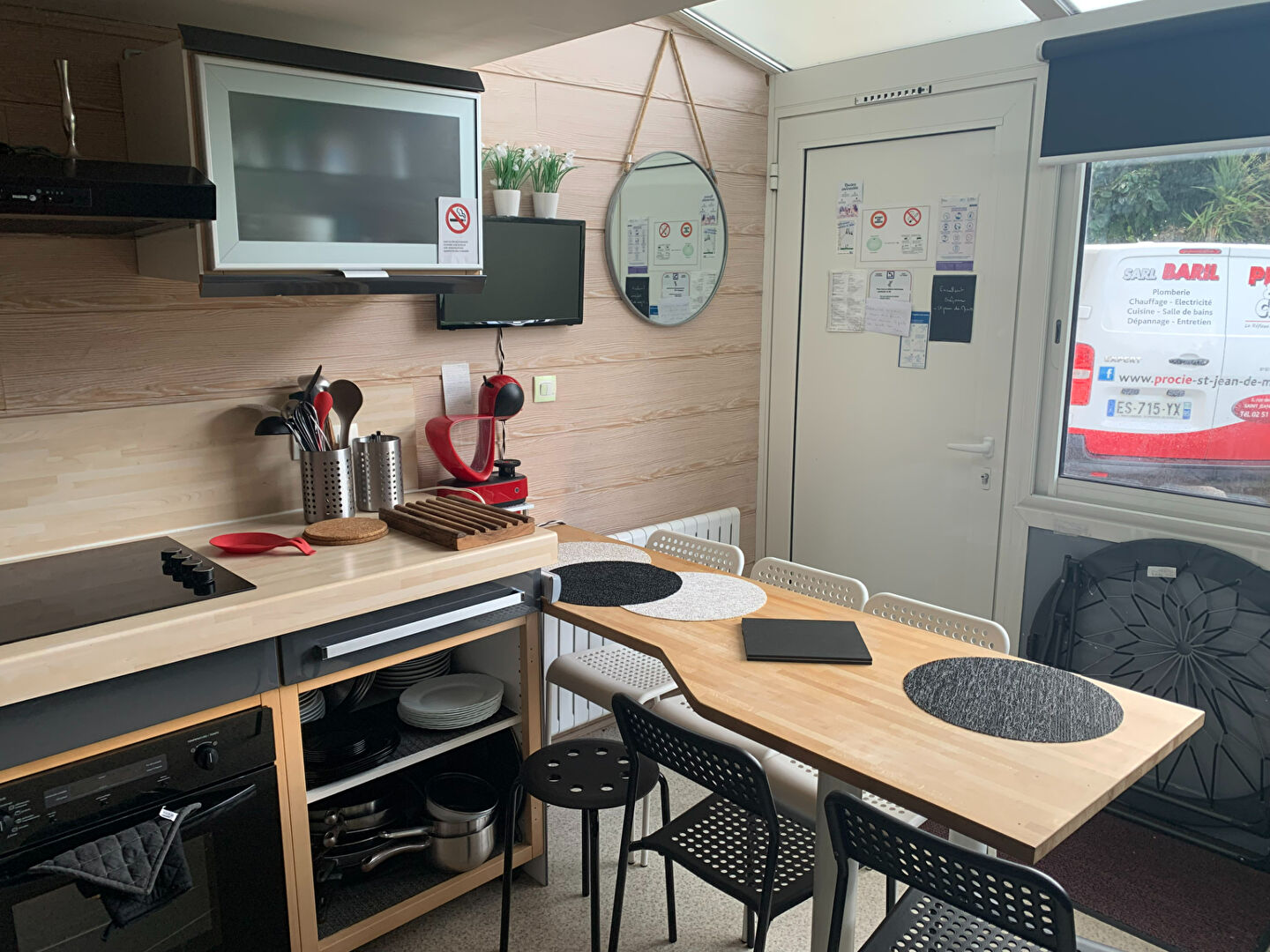 En rez de chaussées, Duplex meublé proche de l'ecole de voile