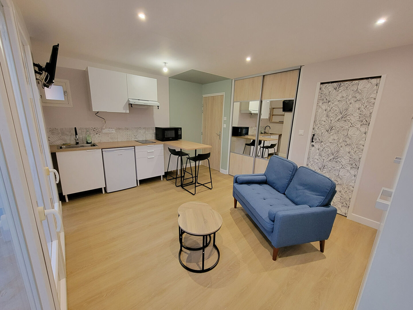 Photo Meublé au rez de chaussée d'une résidence image 2/6