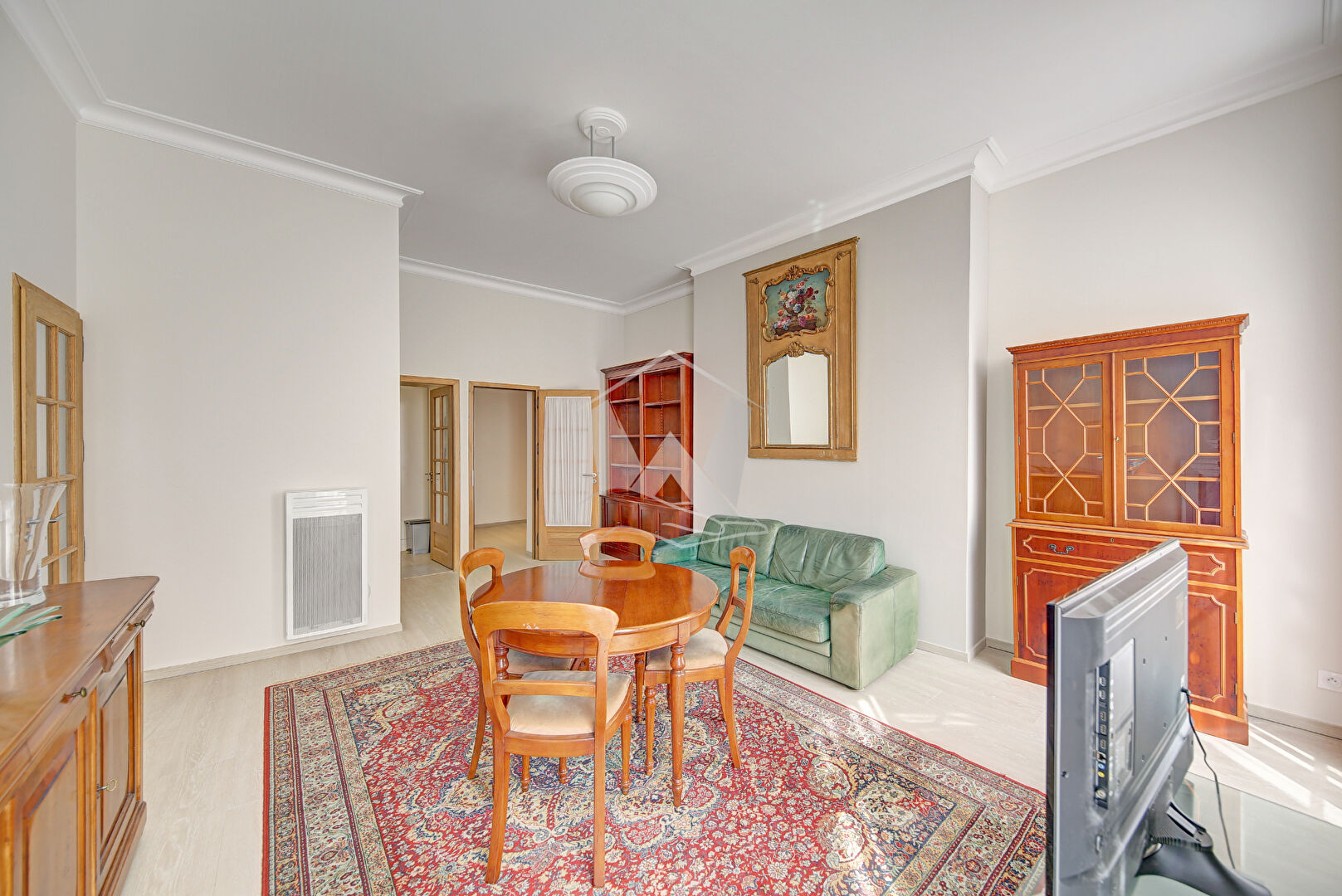 2 pièces et 1 bureau 55.42 m2 MEUBLÉ HYPER CENTRE