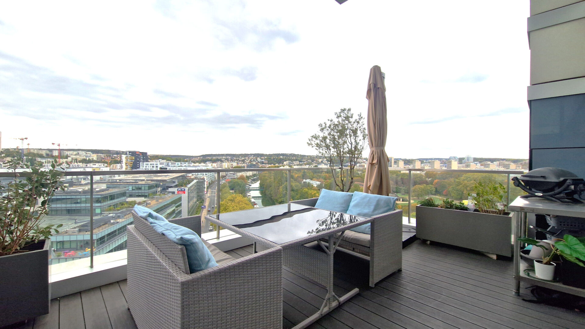 Issy-Les-Moulineaux : Appartement de standing 5 pièces de 104.86 m2