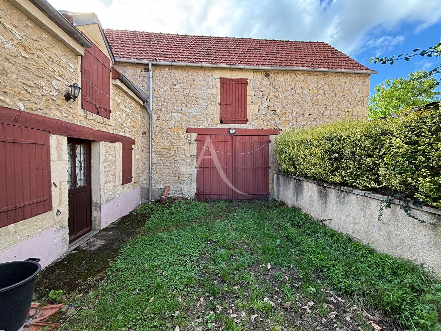 Photo EN VENTE - GERMIGNY-SUR-LOIRE - 2 H PARIS   - MAISON ANCIENNE + GRANGE image 1/6