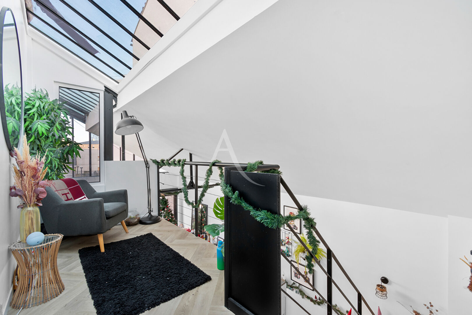 Photo Suresnes (limite Puteaux) - Maison Loft de 208m² (232 m² au sol) image 5/6