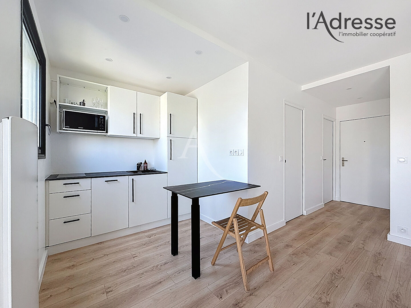 Photo PUTEAUX/ Volta - Appartement Studio/Deux pièces - 32m² avec 1 Cave image 4/6