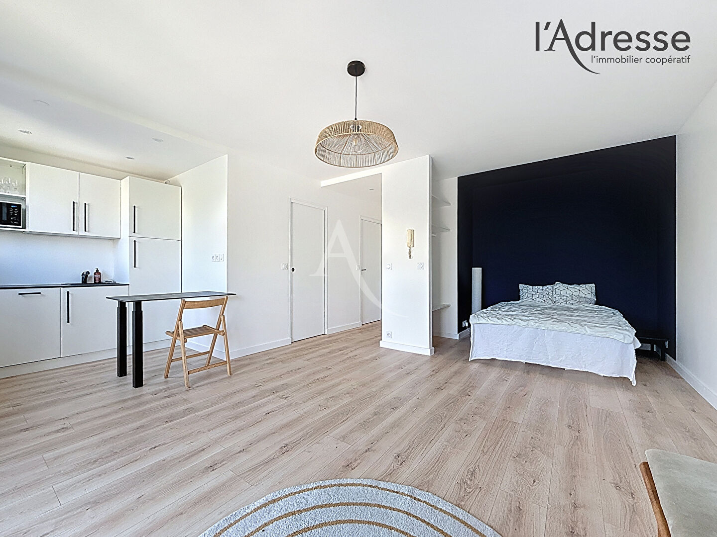 Photo PUTEAUX/ Volta - Appartement Studio/Deux pièces - 32m² avec 1 Cave image 5/6