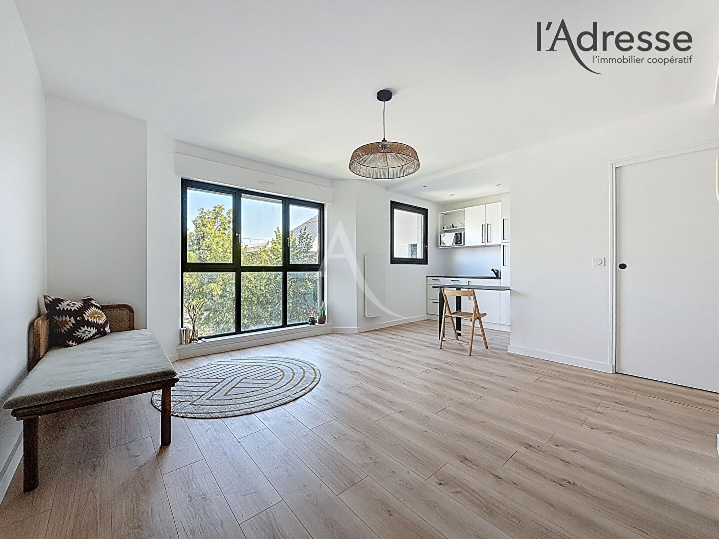 Photo PUTEAUX/ Volta - Appartement Studio/Deux pièces - 32m² avec 1 Cave image 6/6