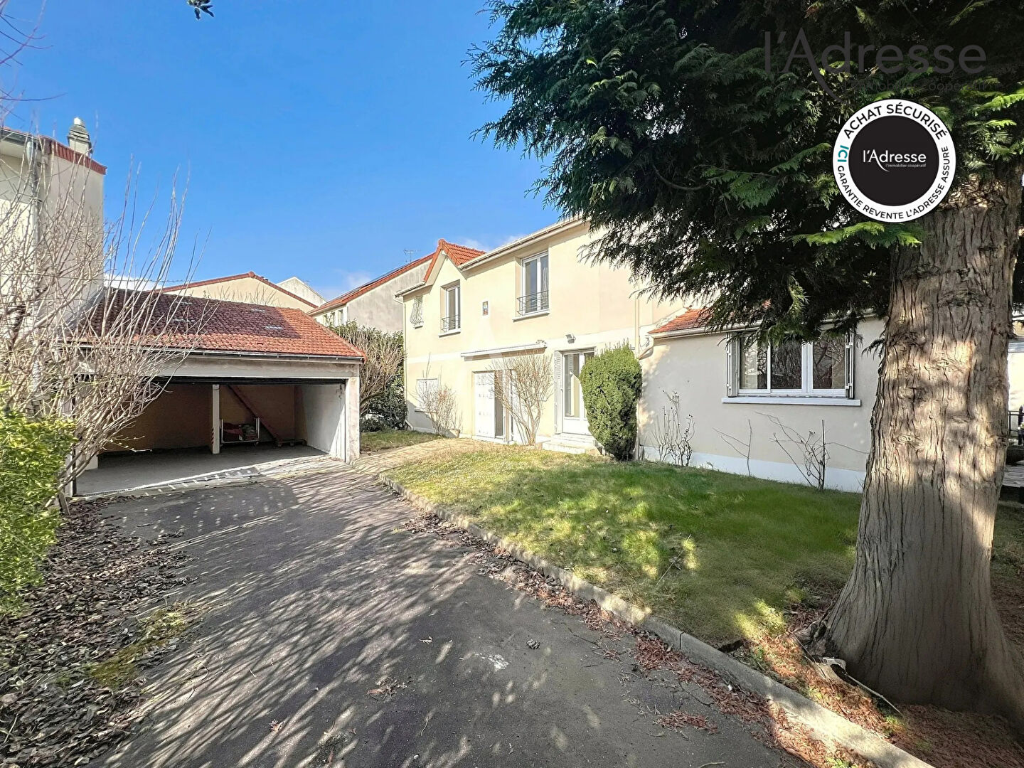 Maison Suresnes - 7 pièce(s) , 5 chambres de 149m² et  299m² de terrain
