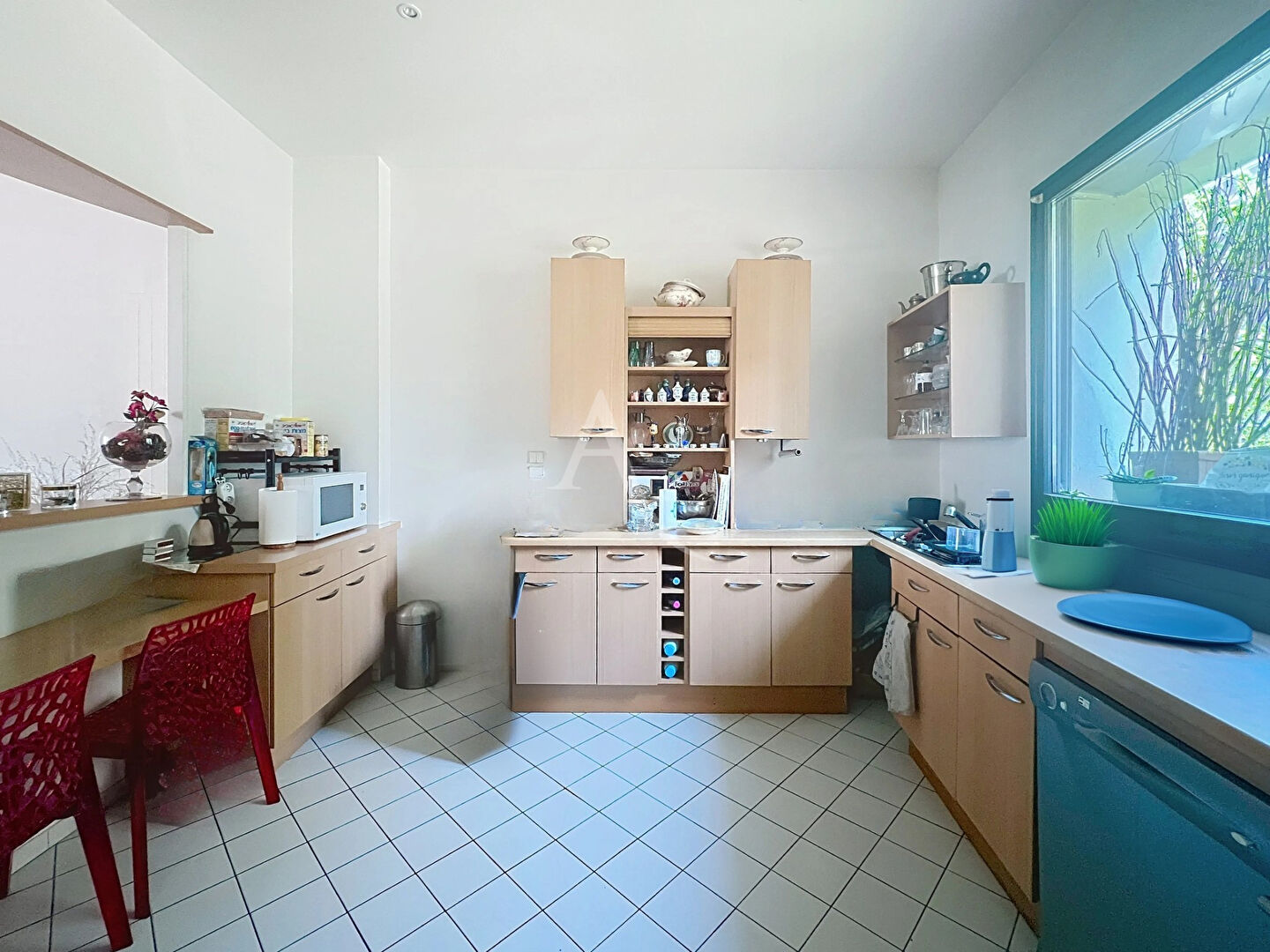 Photo Suresnes Hypercentre - Duplex de 4 pièces 131m² - Cave image 4/6