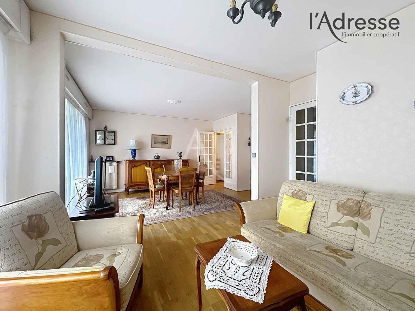 Photo Rueil Malmaison Mont Valerien - Bel appartement de 78m²  avec balcons, cave  et parking image 2/6