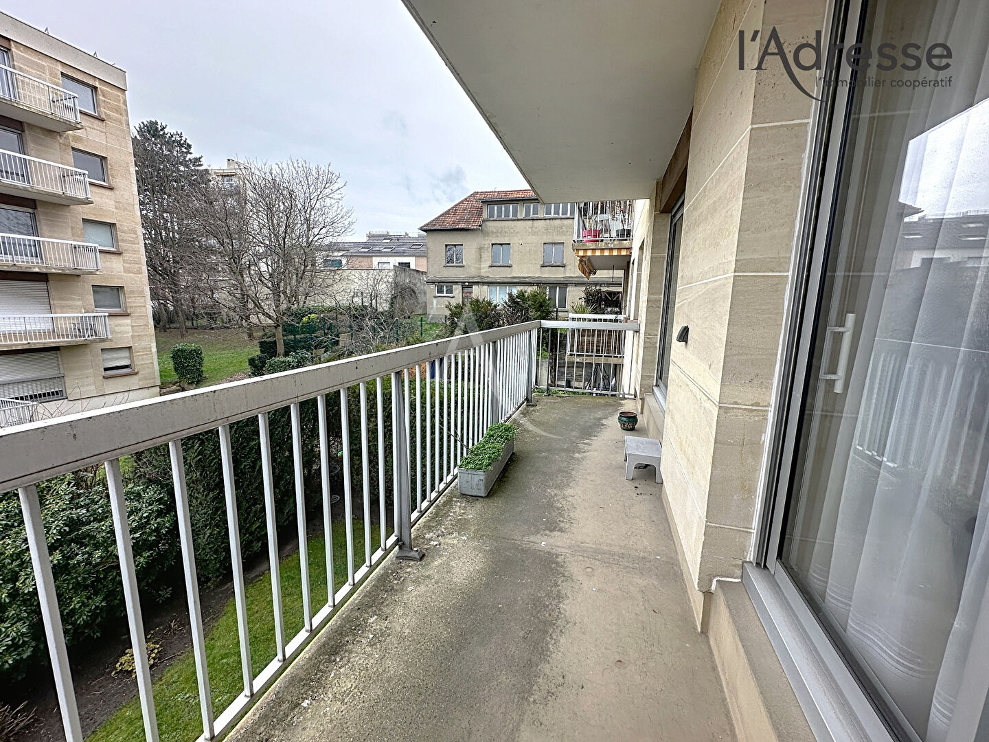 Photo Rueil Malmaison Mont Valerien - Bel appartement de 78m²  avec balcons, cave  et parking image 3/6
