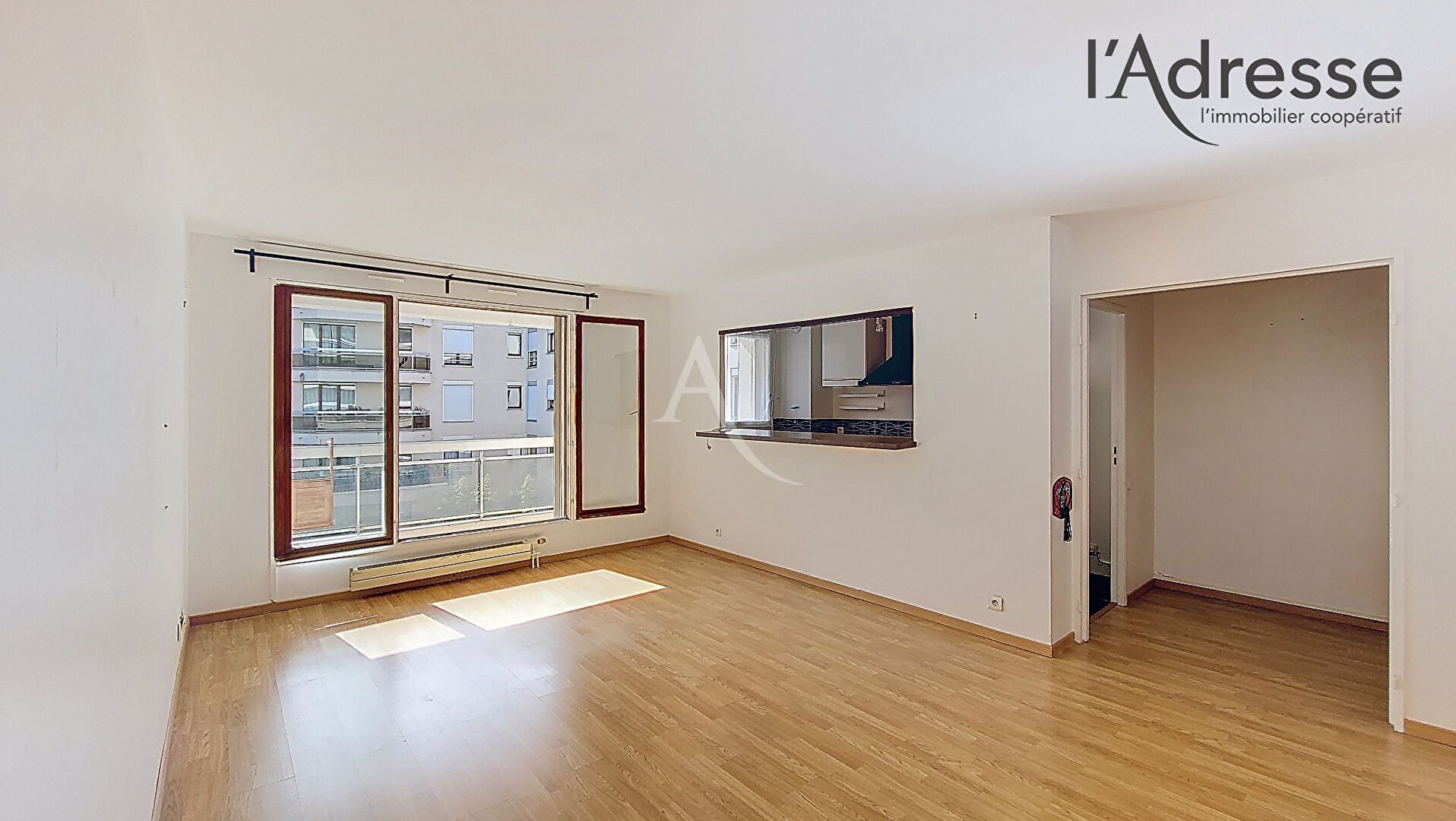 Photo PUTEAUX/ Proche la Défense - Appartement 3 pièces de 66m² avec Terrasse, Cave et Parking image 3/6