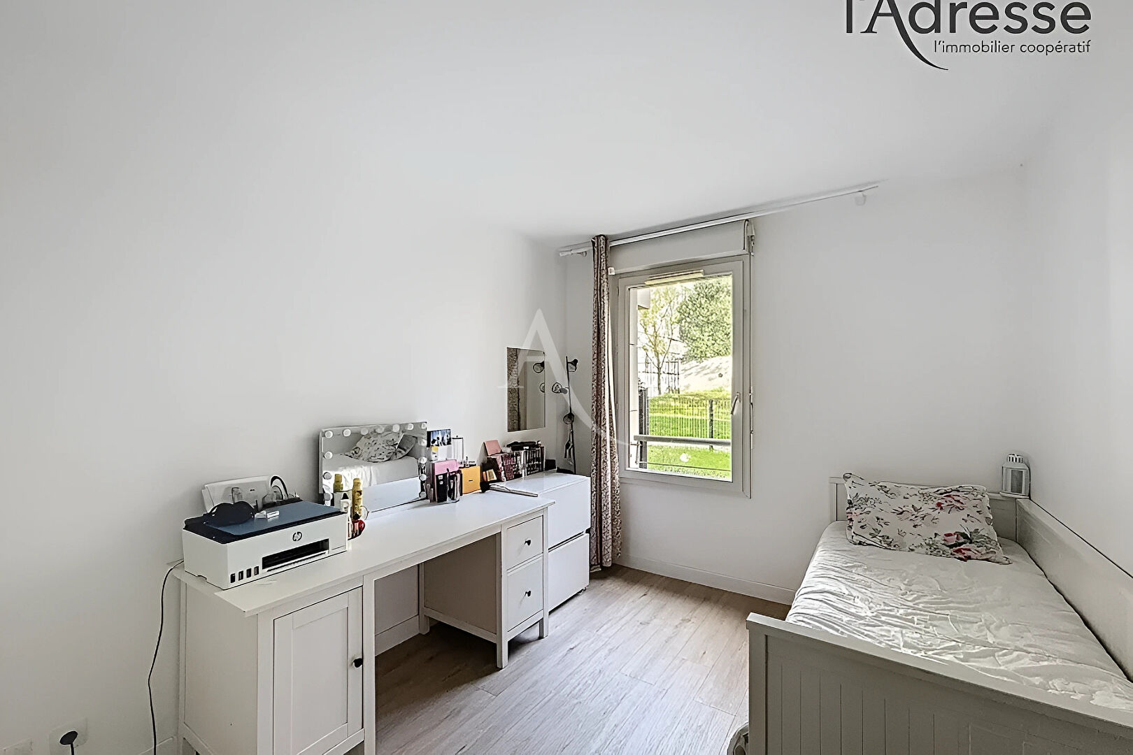 Photo Bas de Suresnes - 3 pièces 62m² avec balcon -Cave et Box image 5/6