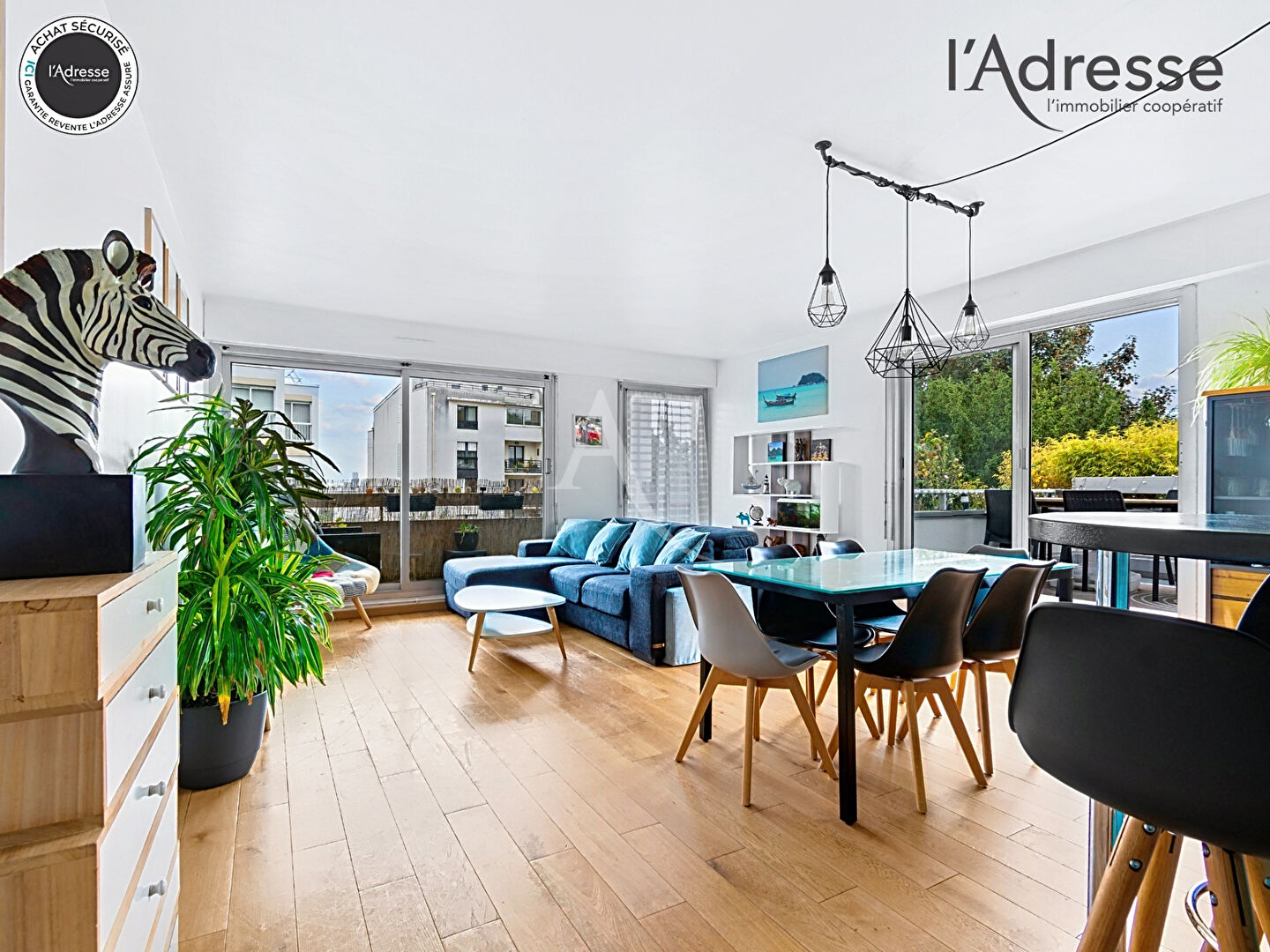 Photo SURESNES Mont Valérien - 5 pièces de 103m²  - Terrasse de 21m² et balcon de 9m² - Vue Paris Tour Eiffel- cave et double place de parking image 3/6