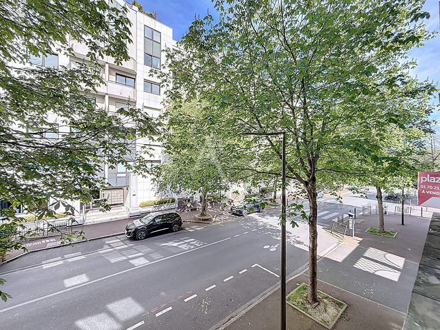 Photo Appartement Suresnes 3 pièce(s) 70 m2 - Cave - parking image 2/6