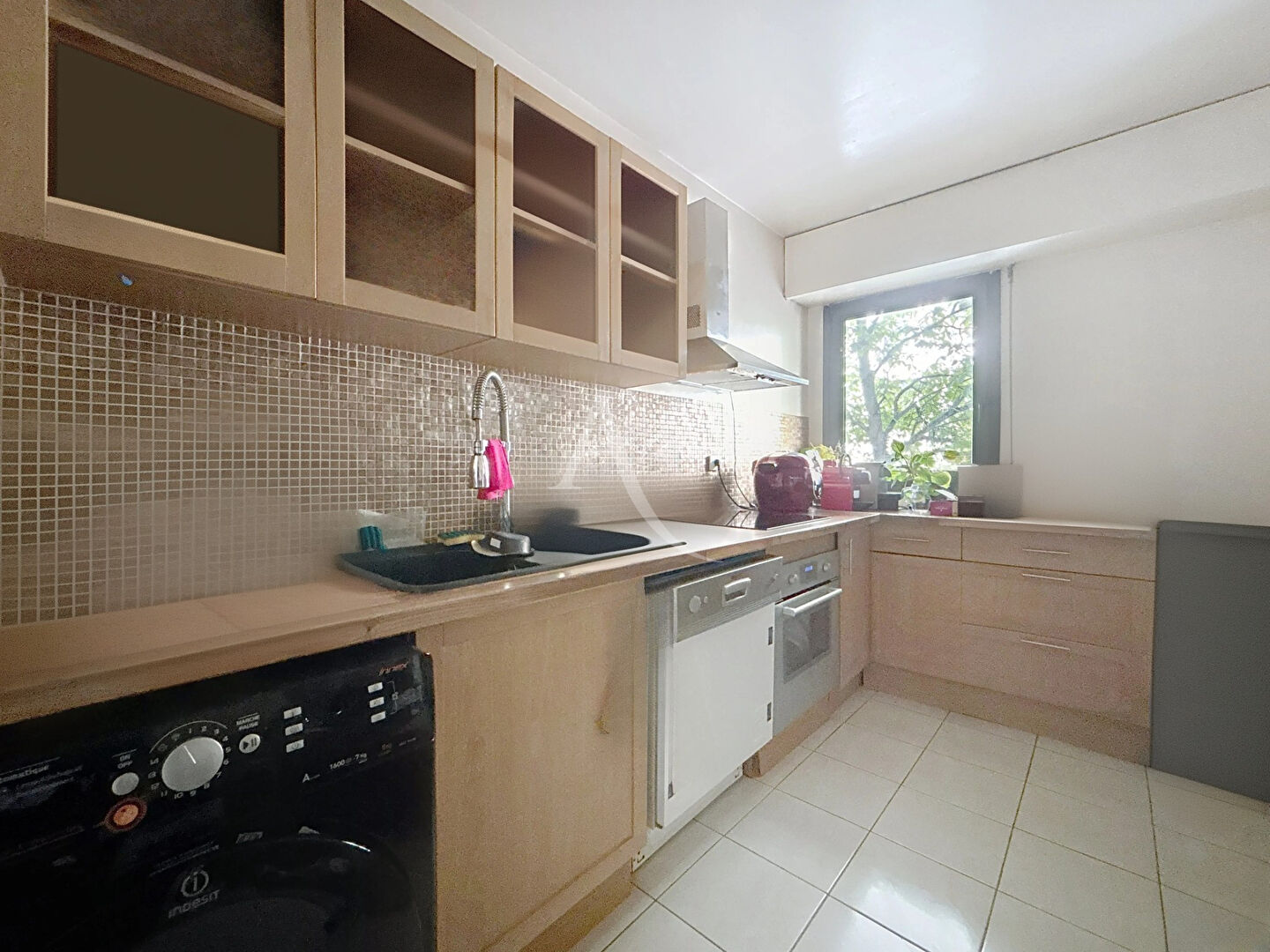 Photo Appartement Suresnes 3 pièce(s) 70 m2 - Cave - parking image 3/6