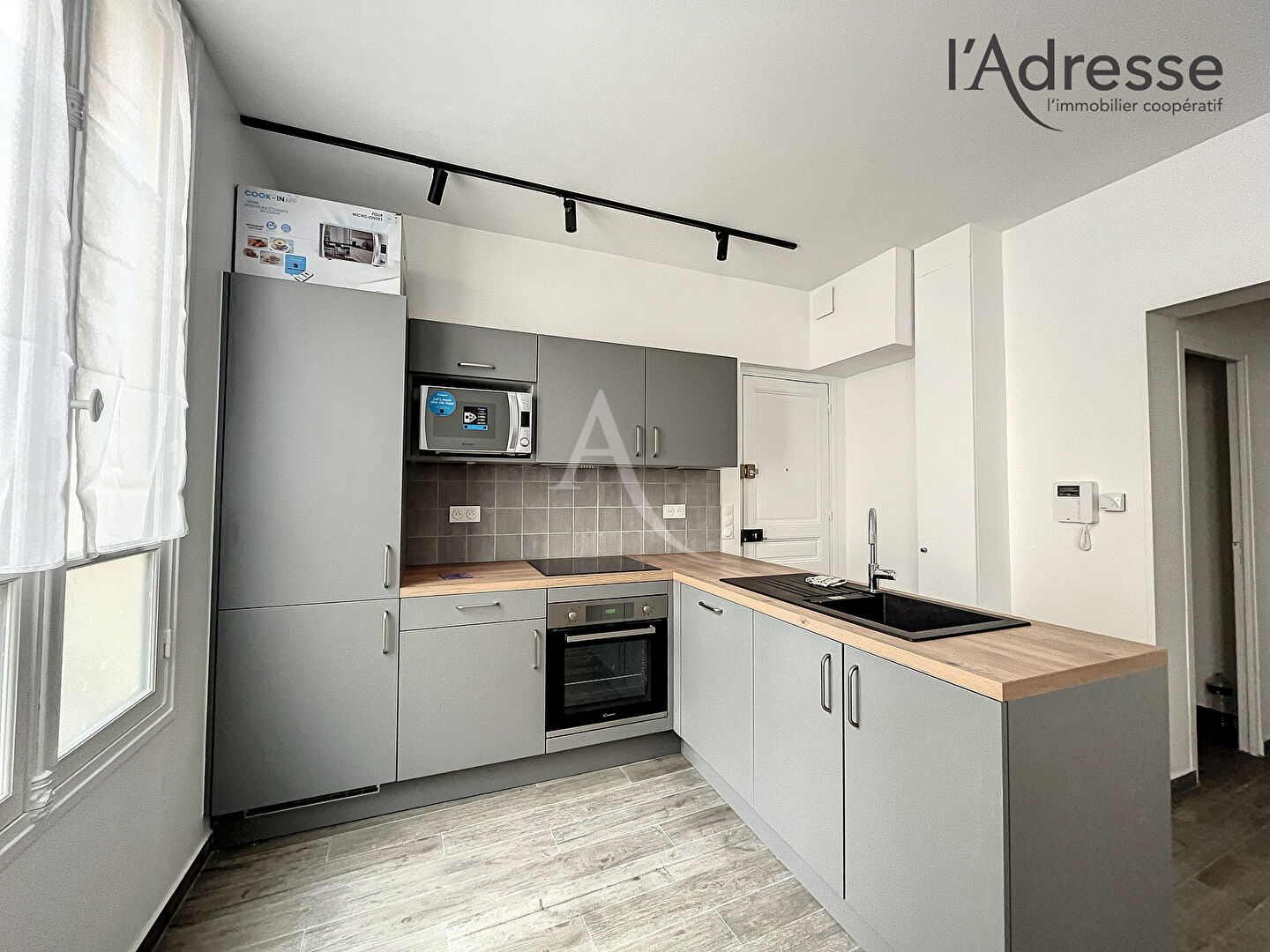 Suresnes limite Puteaux - 2 pièces meublé de 41 m² avec jardin de 23m² - Cave