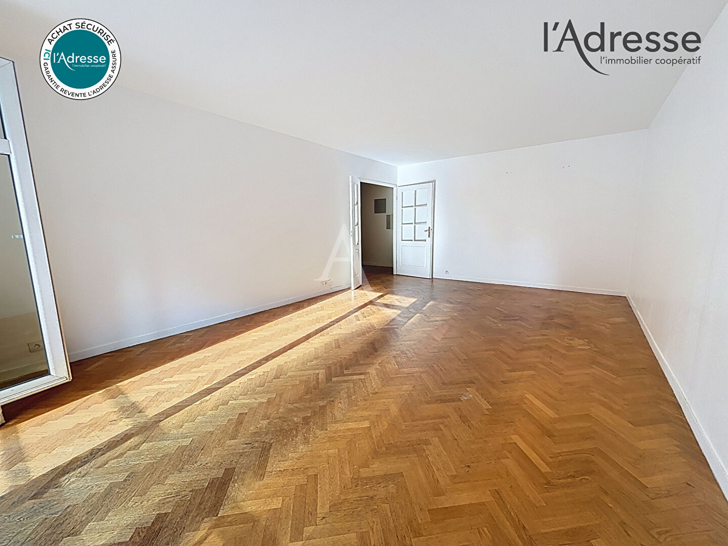 Photo Suresnes - Marché Caron - 4 pièces de 94m² cave parking image 2/6