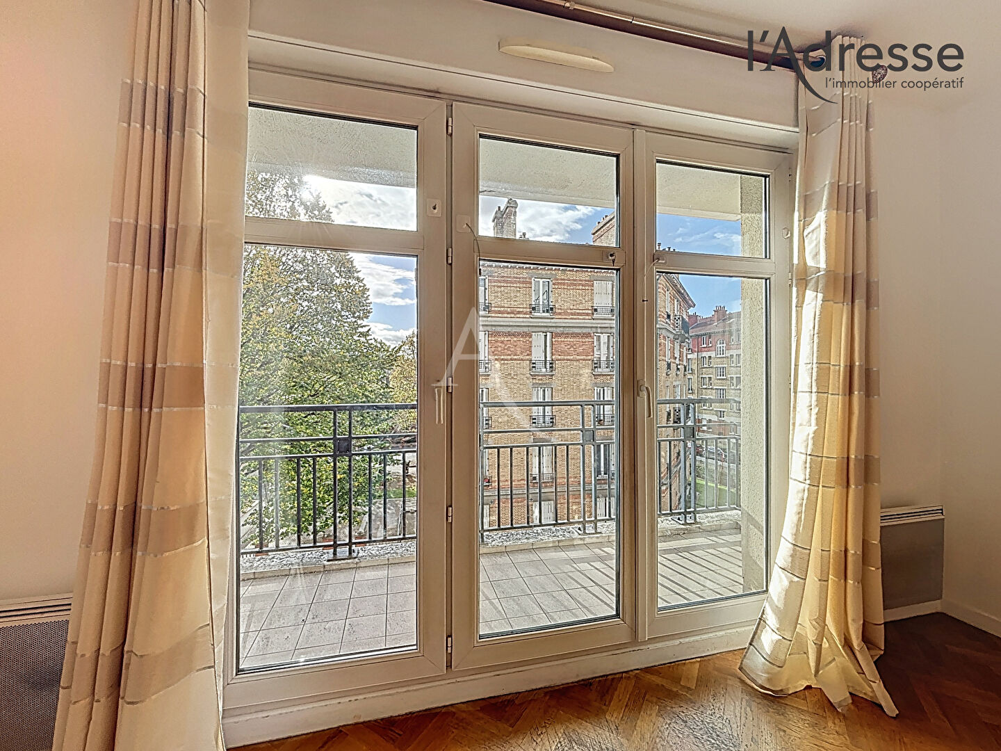 Photo Suresnes - Marché Caron - 4 pièces de 94m² cave parking image 3/6