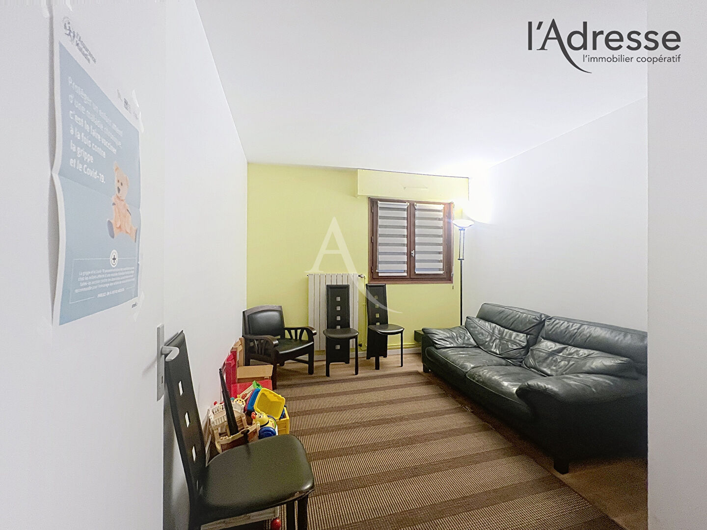 Photo Cabinet médical de 53m² 2 pièces à vendre image 3/6