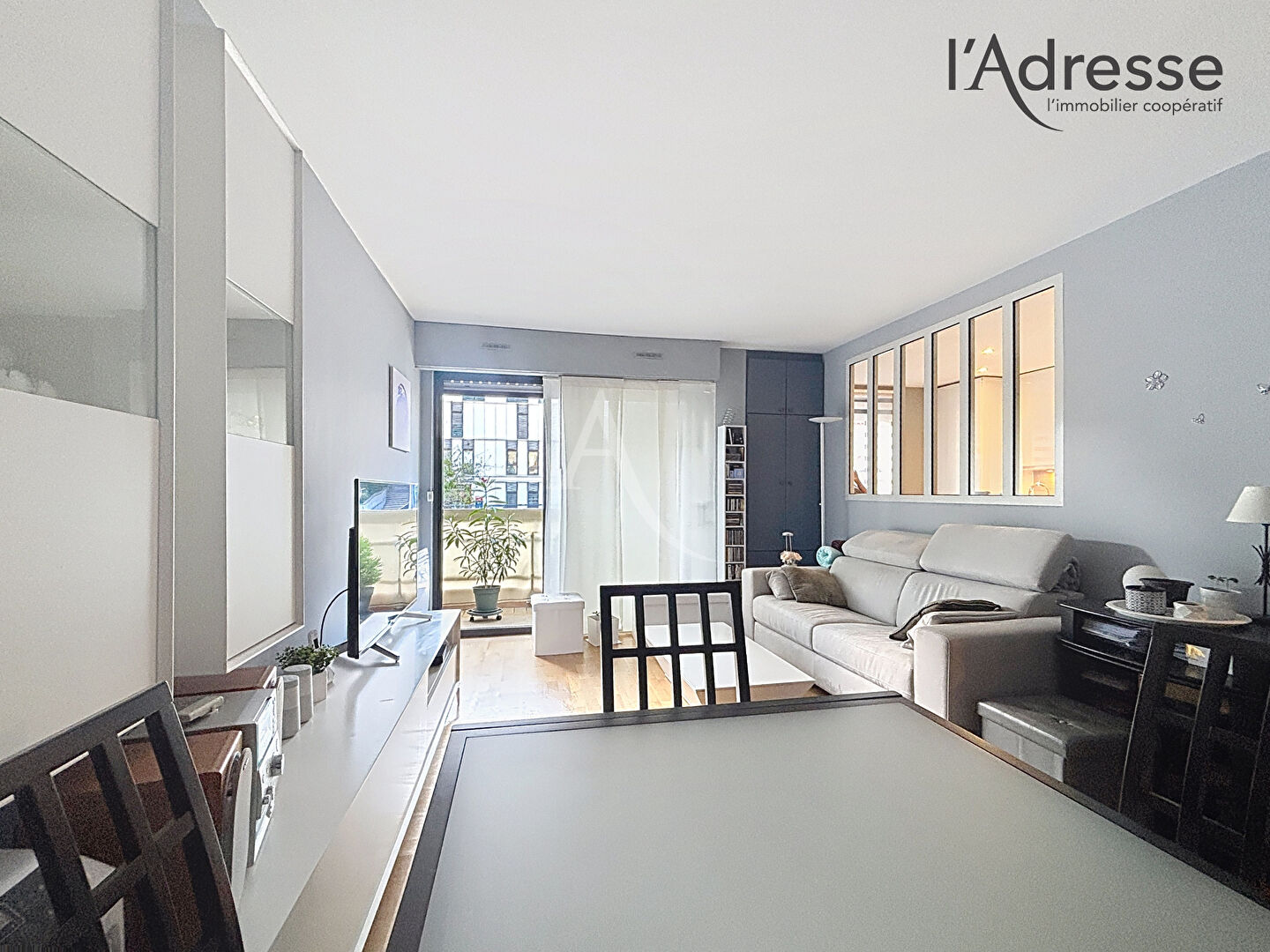 Photo Suresnes - 2 pièces 50m² avec balcons, cave et parking image 4/6