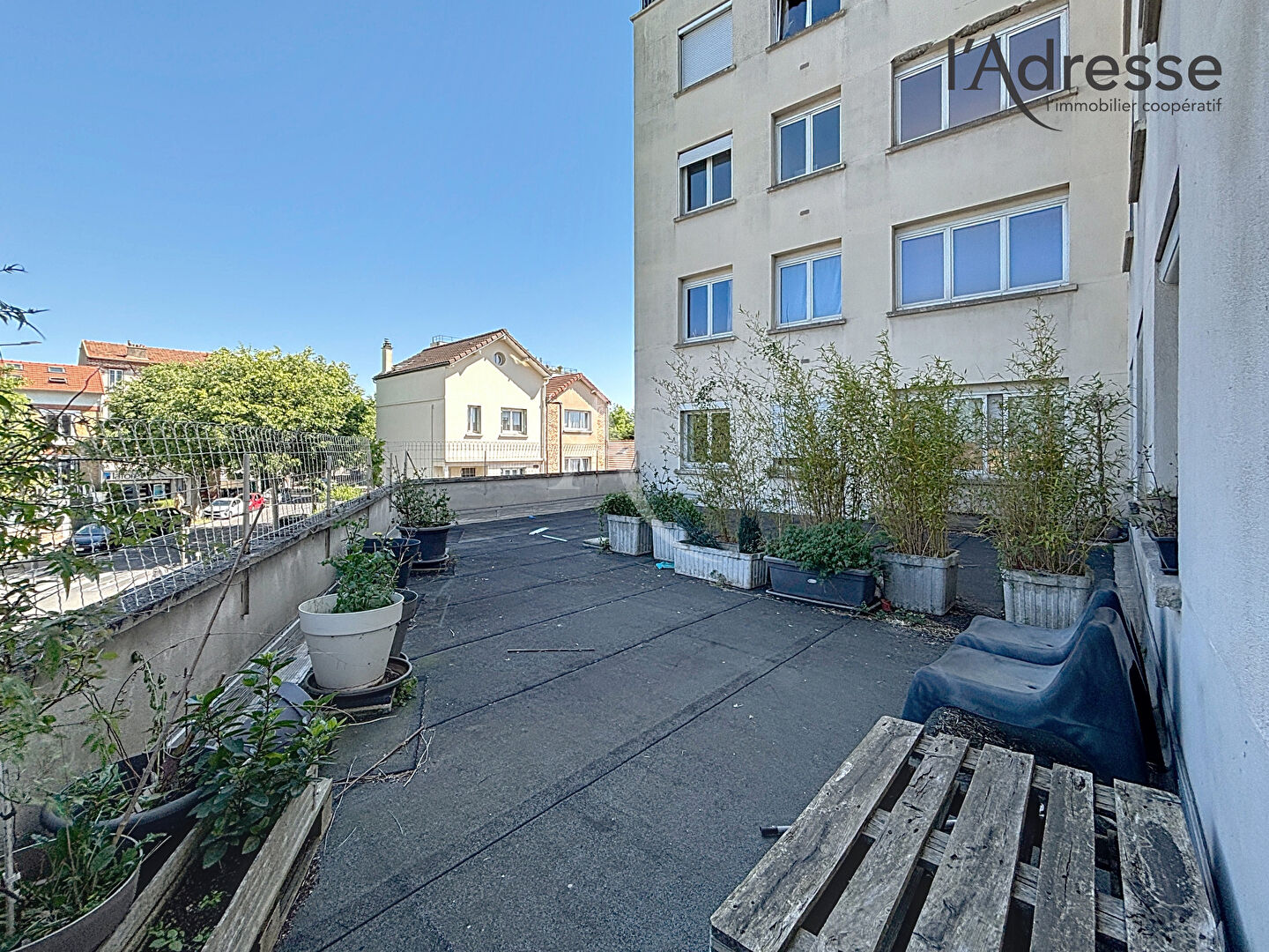 Photo SURESNES/ Maréchal de Lattre de Tassigny - Appartement 3 pièces 65m² - 1 Cave - TERRASSE image 3/6