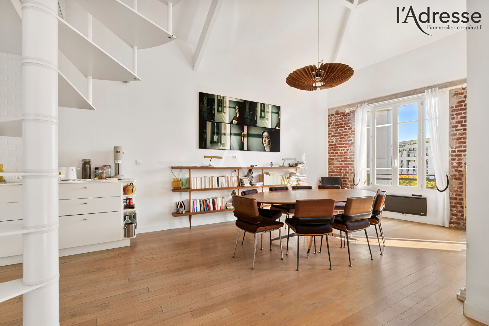 Photo Hypercentre de Suresnes -  Duplex de 173.75m² (122.75m² au sol) image 4/6