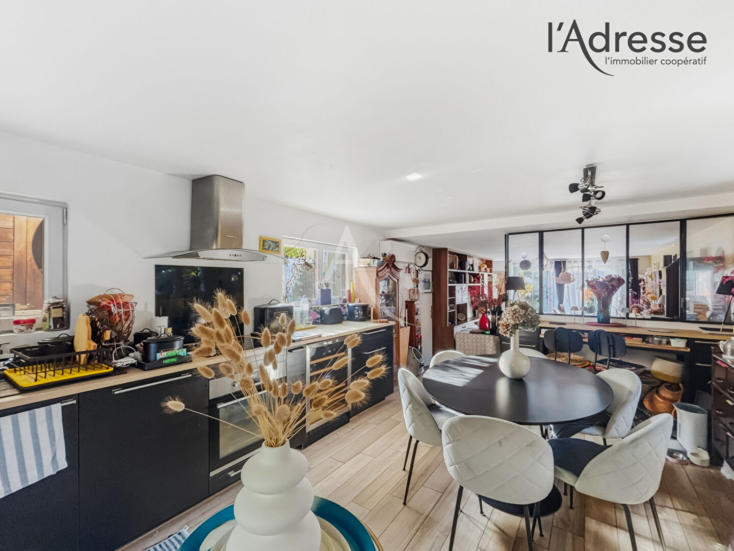 Photo Rueil-Malmaison - Maison familiale rénovée avec soin et élégance - Proche futur ligne 15 image 6/6