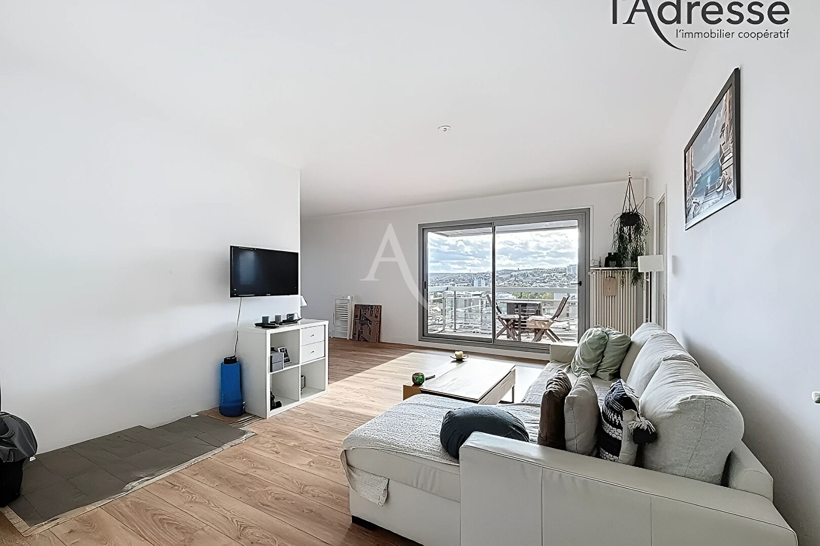 Photo Appartement 82m² 4 pièces avec vue panoramique sur Paris et le bois de Boulogne image 6/6