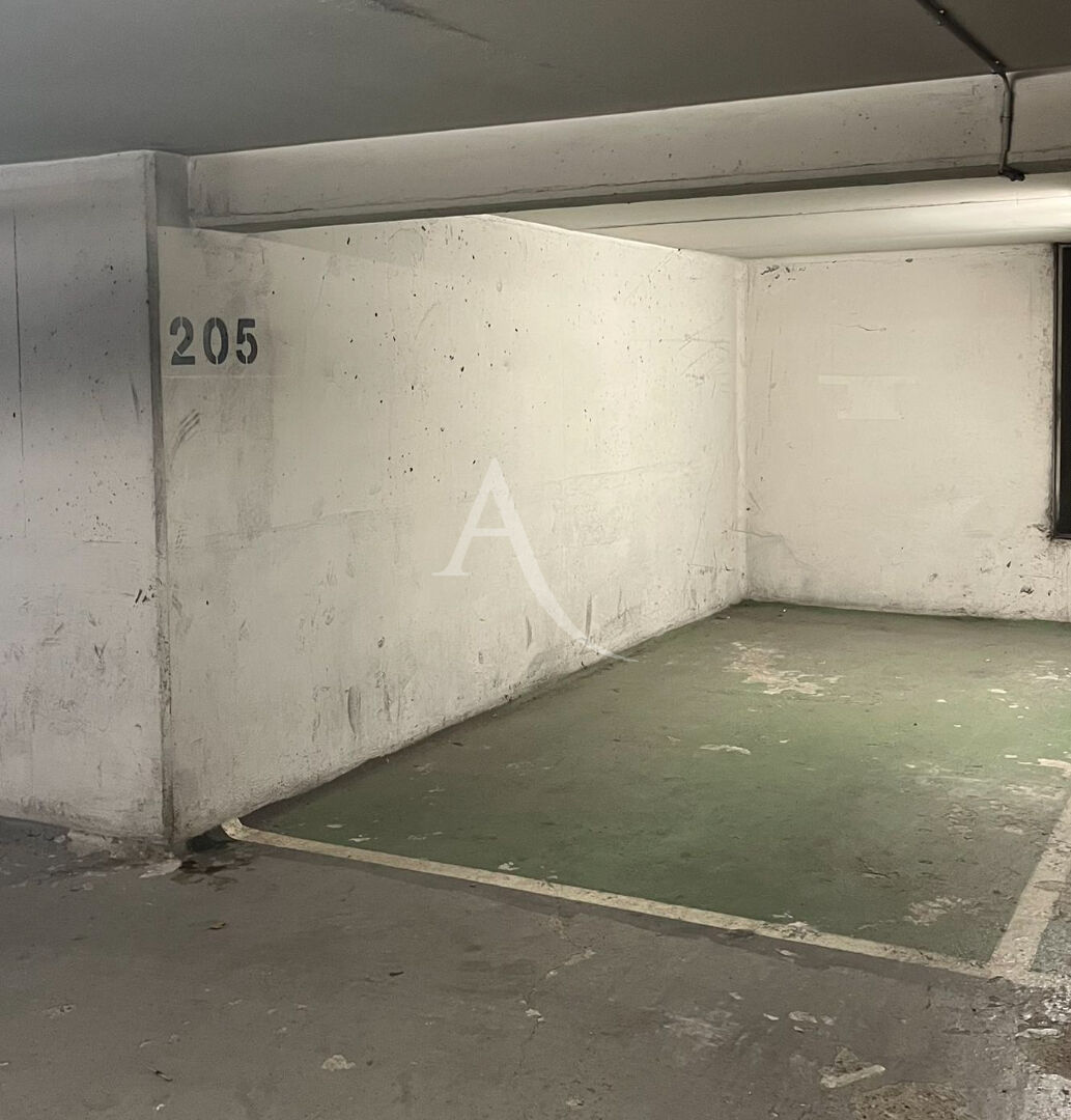 Place de parking à louer 26 rue Volta, Puteaux (L'Adresse Puteaux)