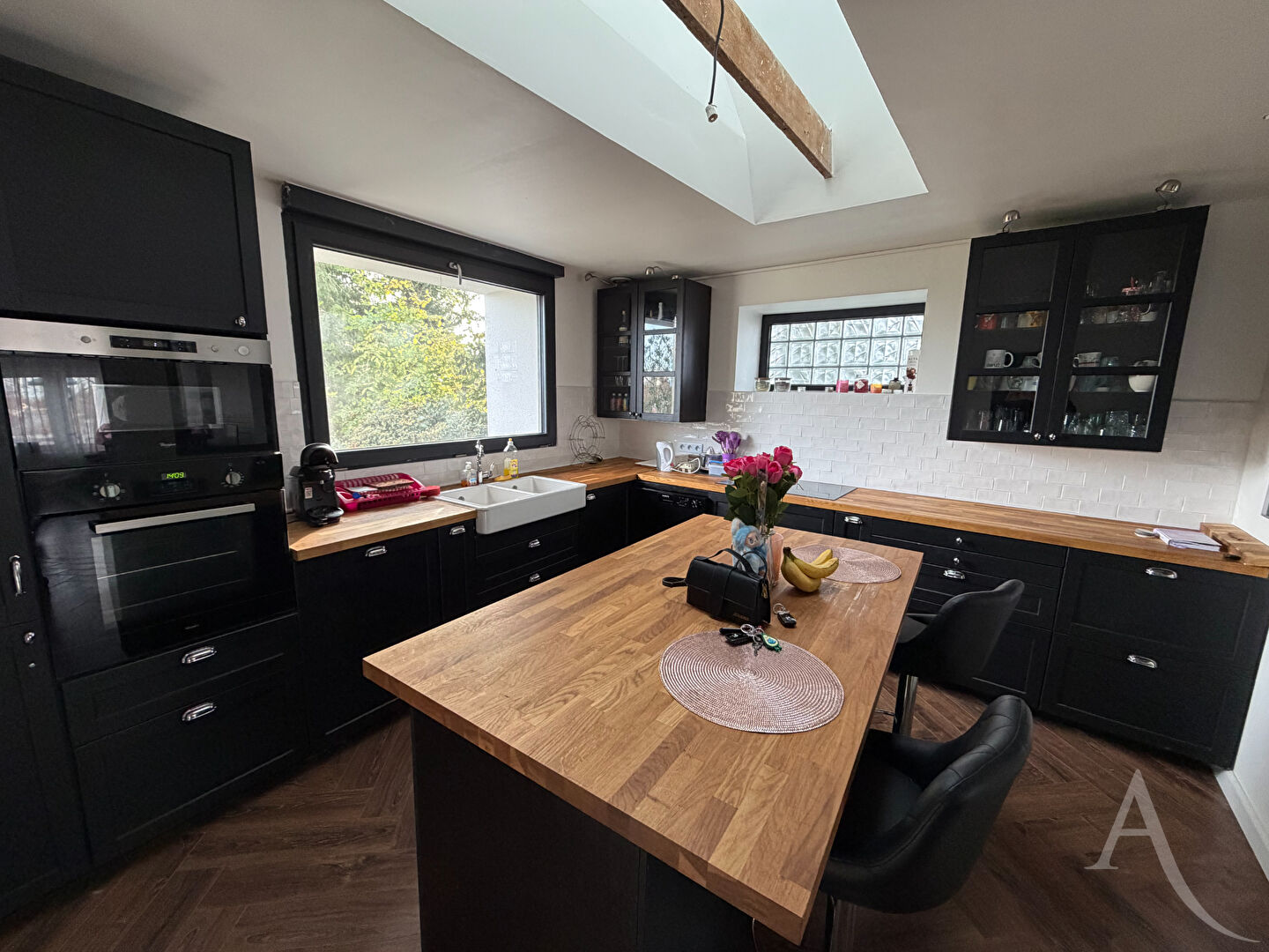 Photo Maison rénovée 8 pièces, coeur d'Heillecourt (172 m²) image 3/6