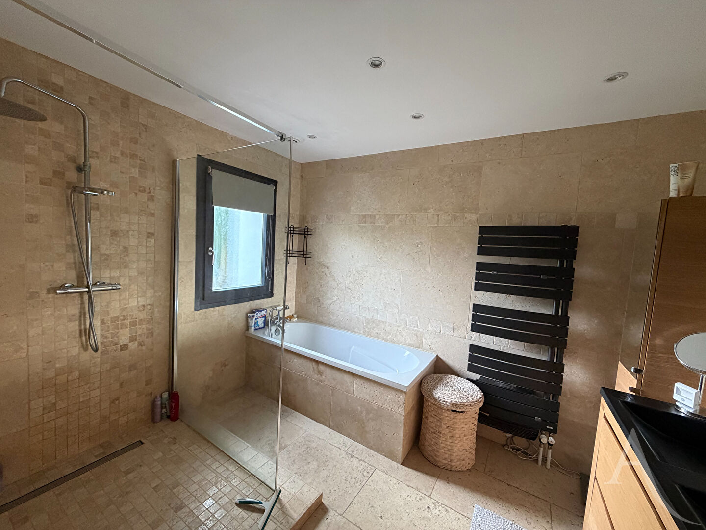 Photo Maison rénovée 8 pièces, coeur d'Heillecourt (172 m²) image 6/6