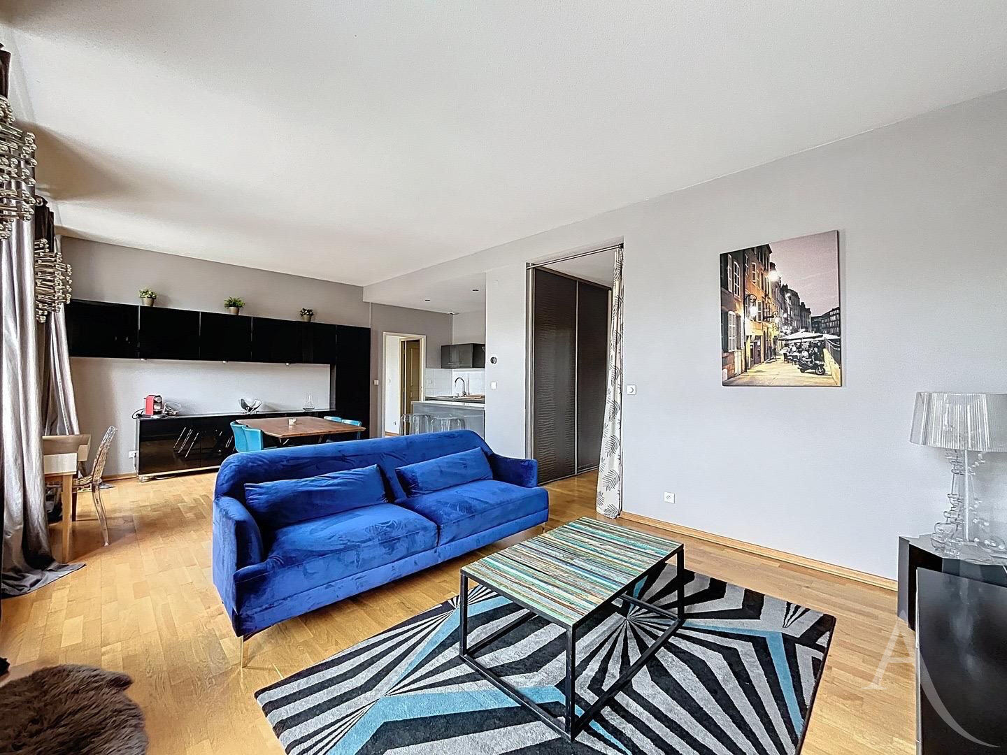 Photo APPARTEMENT F2 MEUBLE EN HYPERCENTRE DE METZ image 2/6