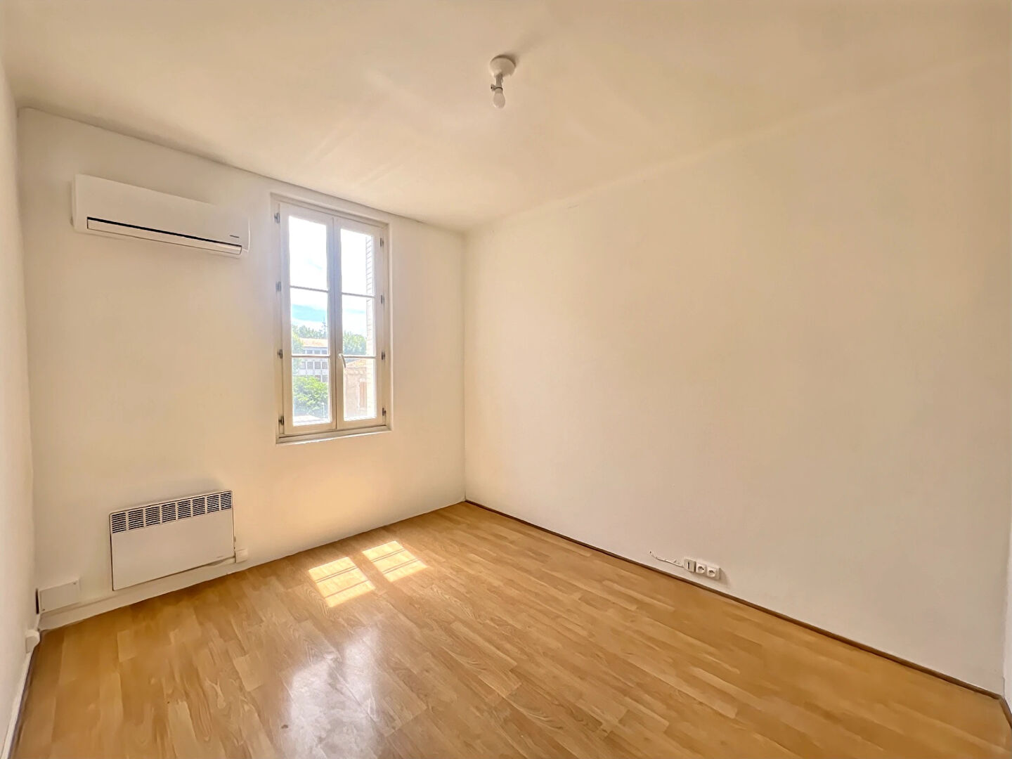 Photo Appartement Avignon 3 pièces 45.33 m2 INTRA-MUROS image 2/6