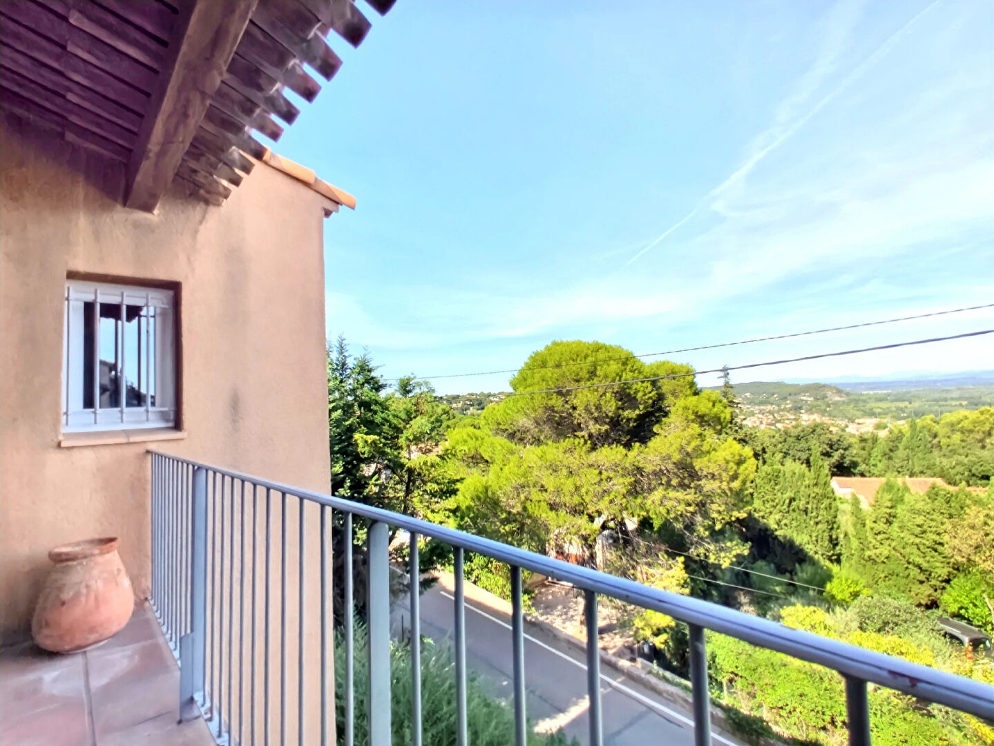 Photo Maison 132m² 5 pieces, vue panoramique - Villeneuve Les Avignon image 3/6