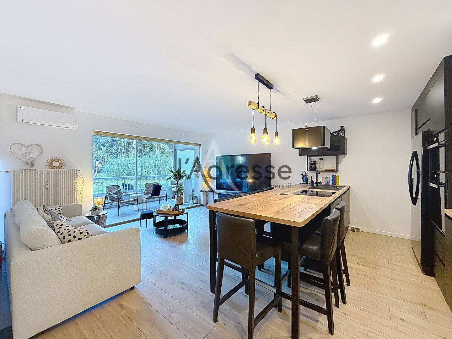 Photo Appartement Mandelieu La Napoule 5 pièces 93m2 + 8M2 de loggia image 3/6