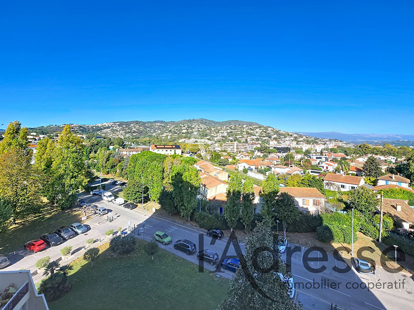 Photo STUDIO AVEC PARKING CAVE ET PISCINE image 1/6