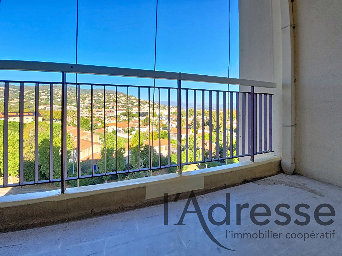 Photo STUDIO AVEC PARKING CAVE ET PISCINE image 2/6