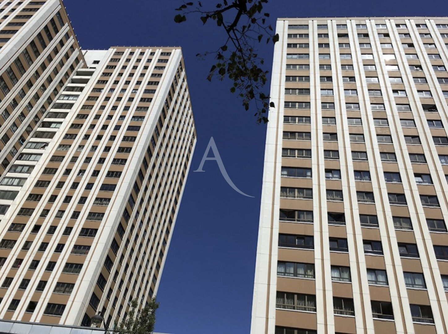 Appartement Paris 2 pièce(s) 48 m2 - CABINET MEDICAL