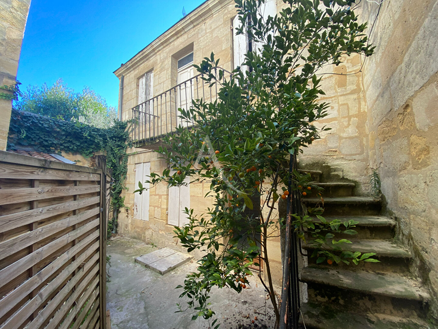 Photo BORDEAUX JUDAIQUE - T1 d'environ 27 m2 à rénover image 1/5