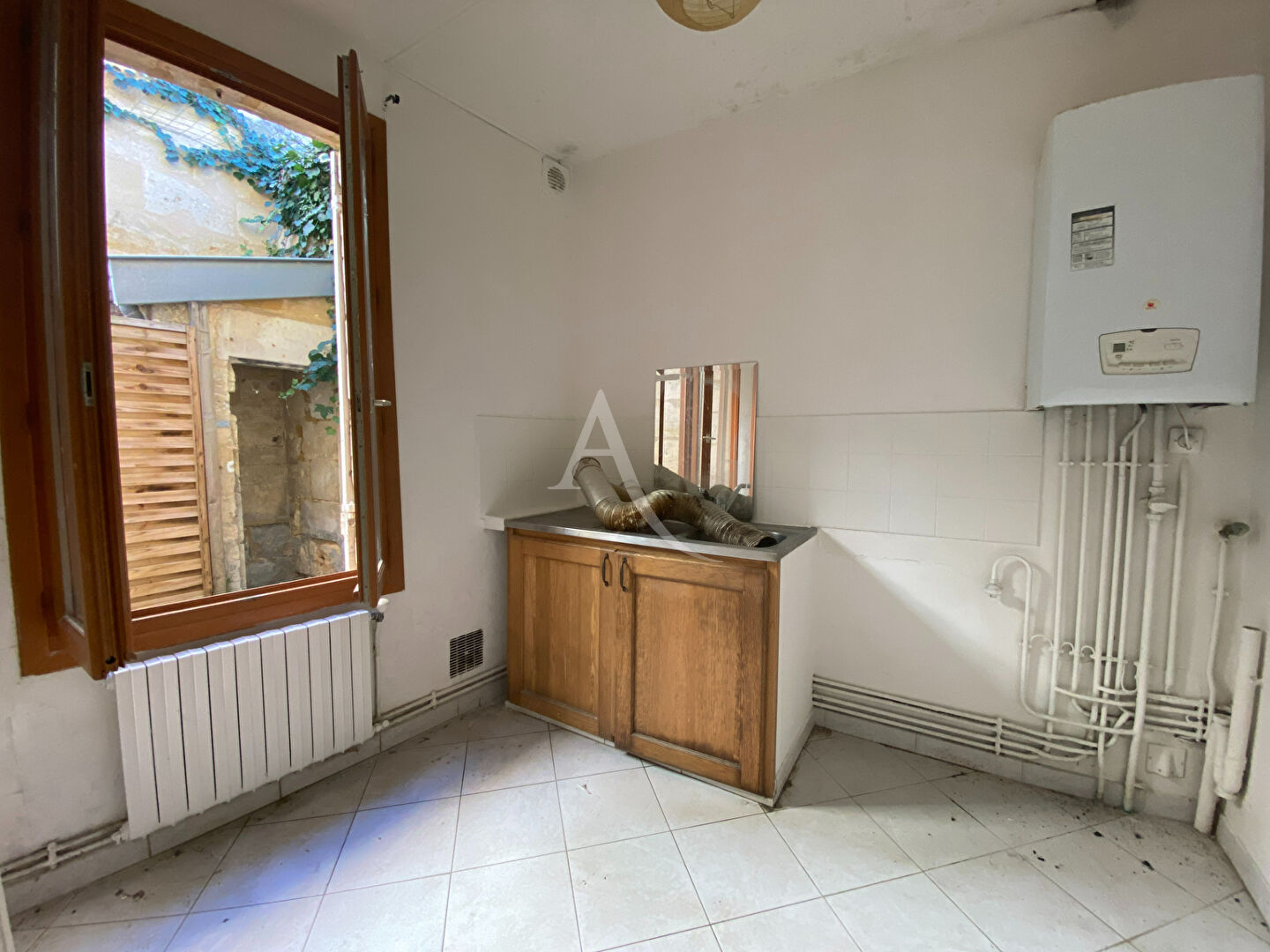 Photo BORDEAUX JUDAIQUE - T1 d'environ 27 m2 à rénover image 3/5