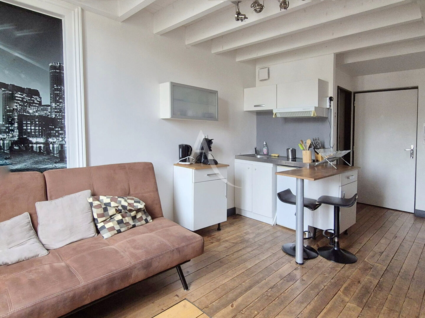 Photo GRADIGNAN - Hyper Centre - Appartement T2 dans immeuble pierre avec parking image 2/6