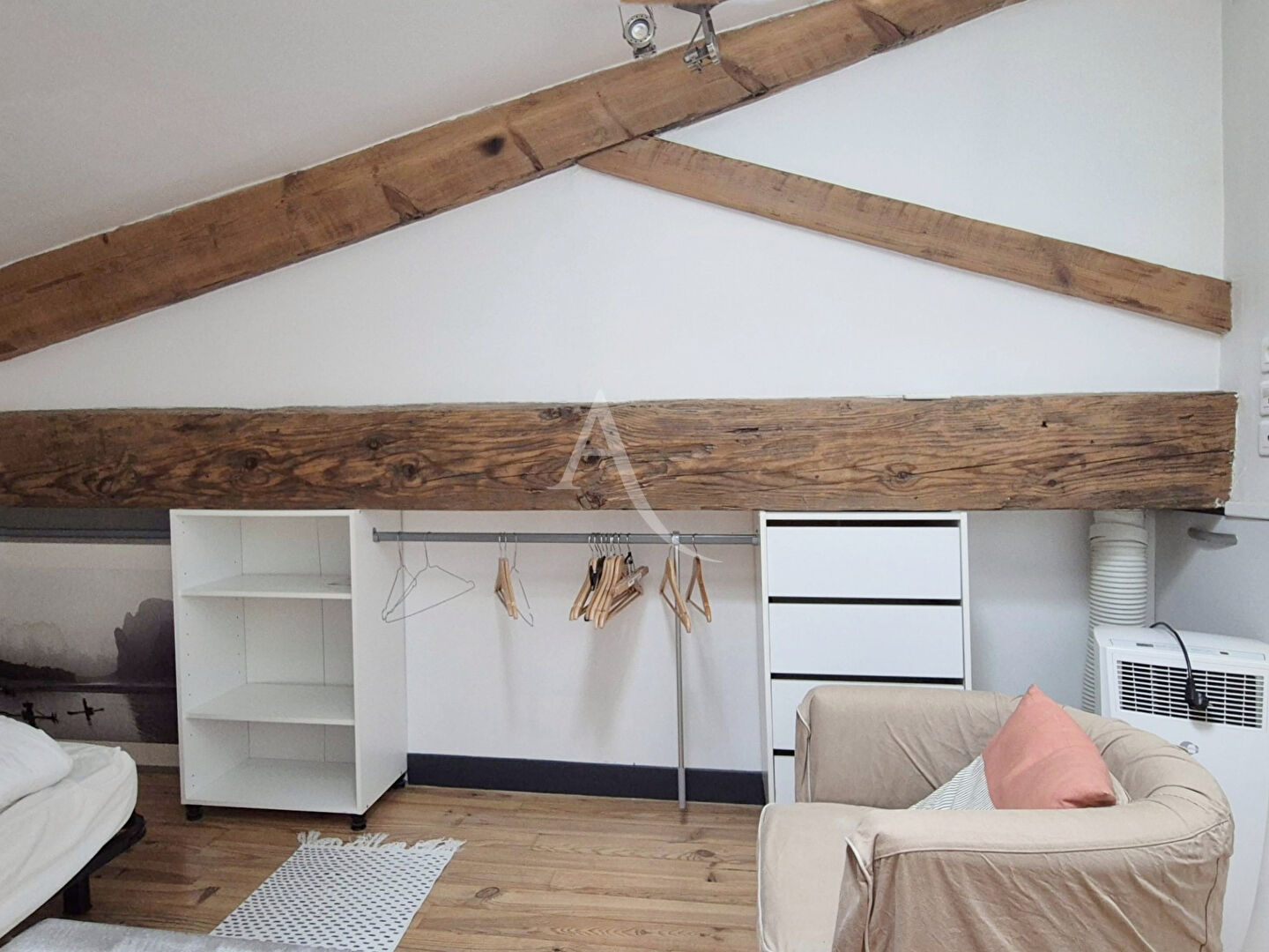 Photo GRADIGNAN - Hyper Centre - Appartement T2 dans immeuble pierre avec parking image 6/6